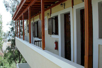 Voula Apartments Aegina Eksteriør billede